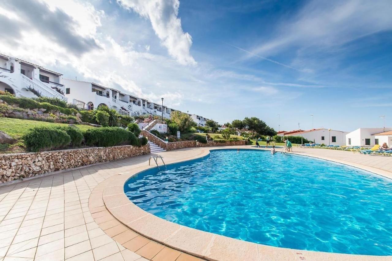 Lovely Hideaway With Pool And White Sand Beach Arenal d'en Castell Bagian luar foto